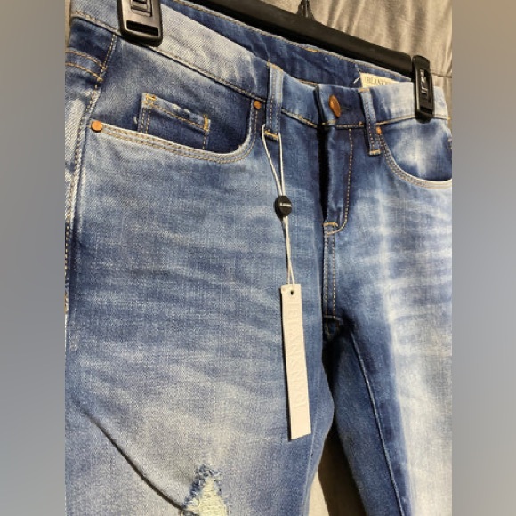 *NWT* Blank NYC Skinny Classique Mid-Rise Denim Distressed Jeans Size 24 - Picture 9 of 9